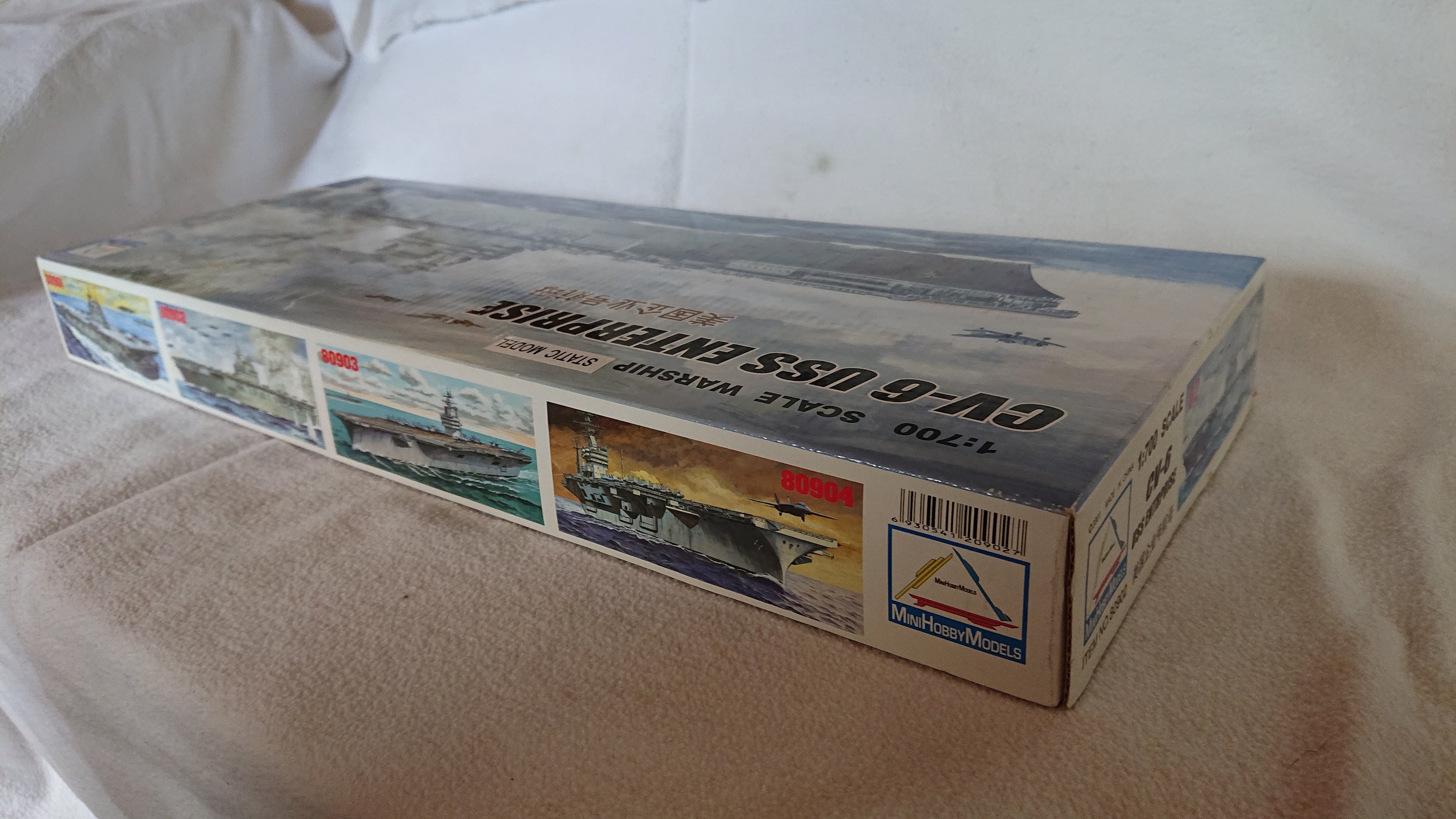 MiniHobbyModels 80902 CV-6 USS Enterprise 1:700 Standmodell