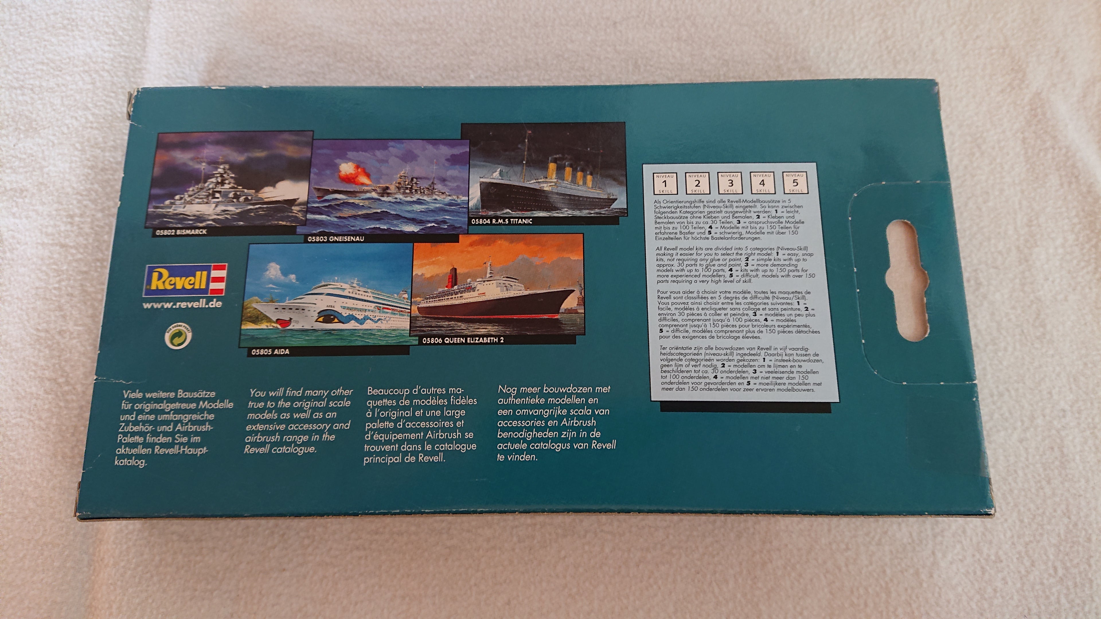 Revell 05801 CV-6 USS Enterprise 1:1200