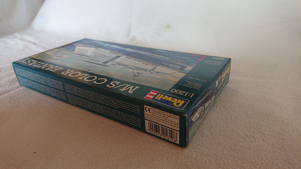 Revell 05810 M/S Color Fantasy 1:1200