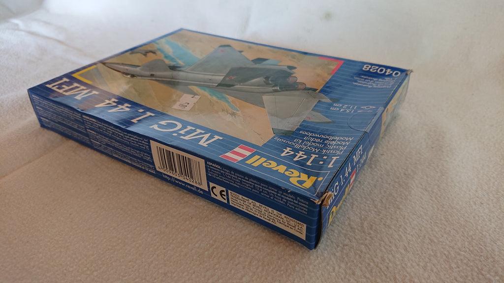 Revell 04028 MiG 1.44 MFI 1:144