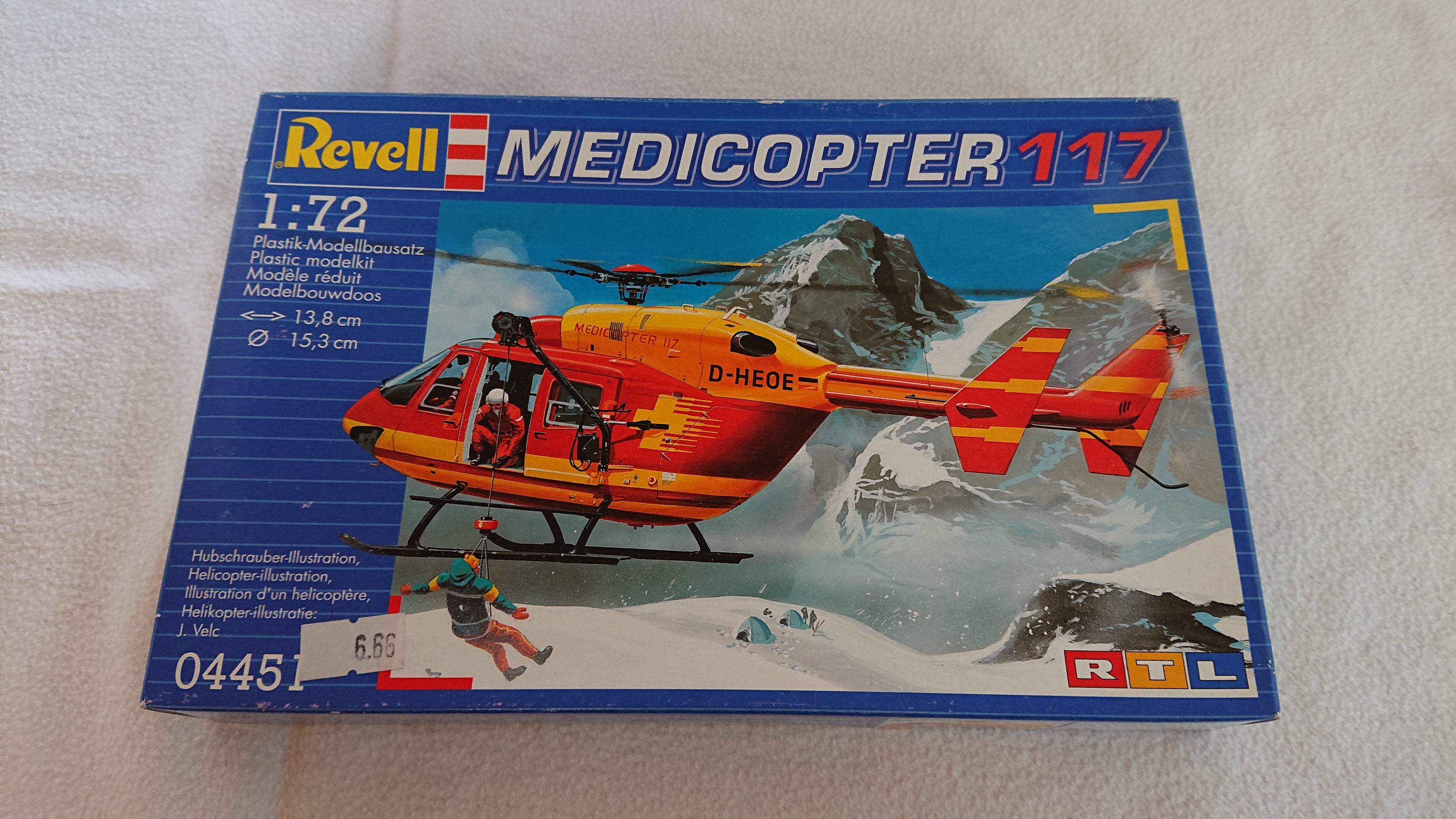 Revell 04451 Medicopter 117 1:72