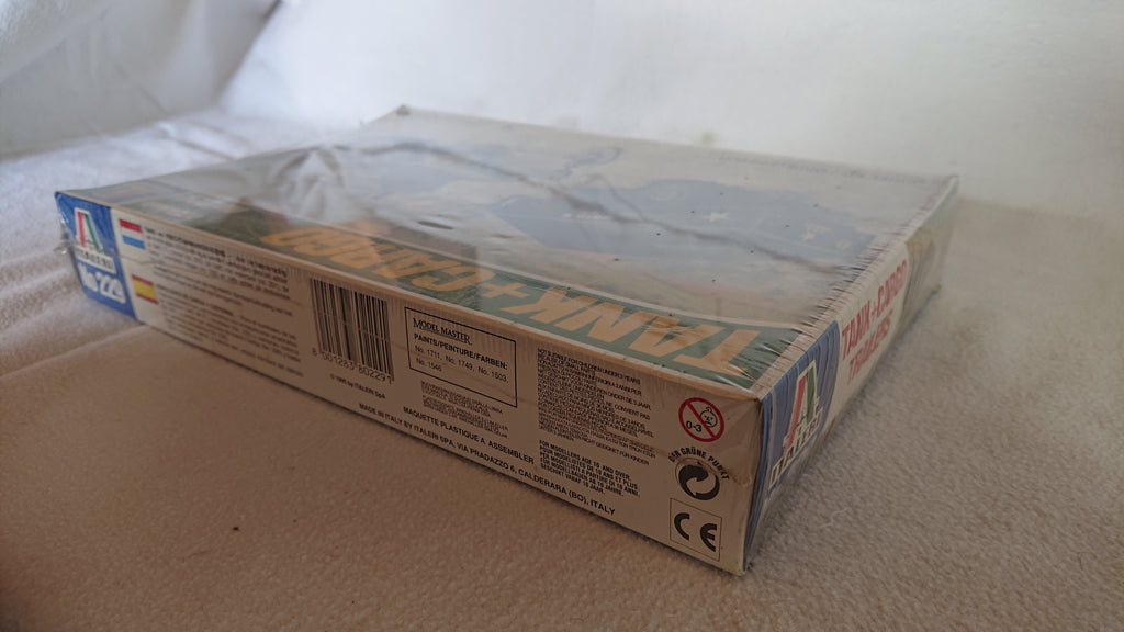 Italeri 229 Tank + Cargo Trailers 1:35