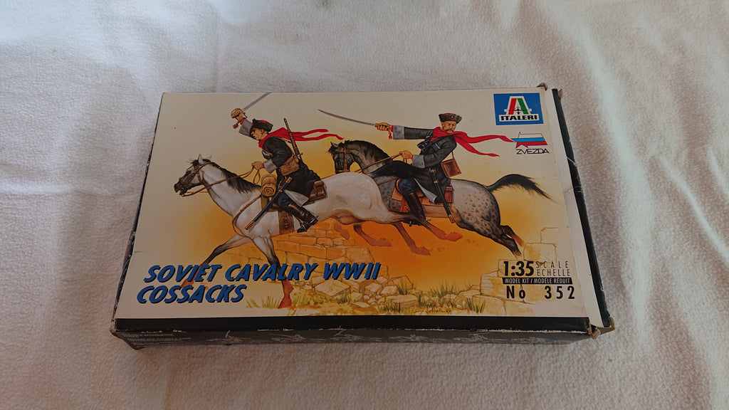 Italeri 352 Soviet Cavalry WWII Cossacks 1:35