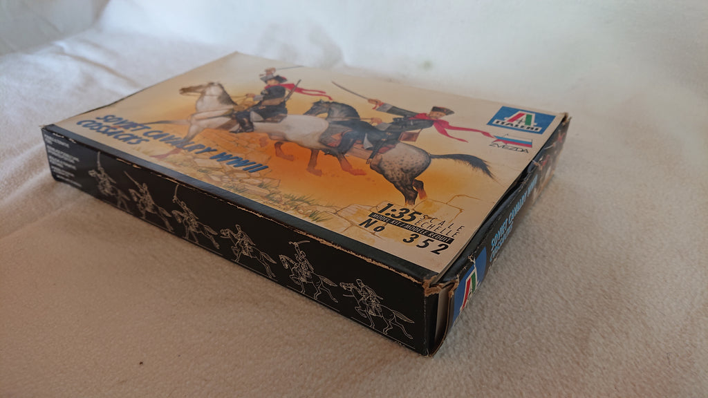 Italeri 352 Soviet Cavalry WWII Cossacks 1:35